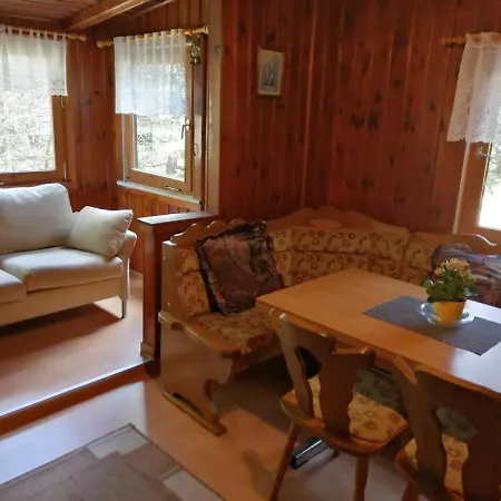 Waldhaus, Ski- Und Wanderhuette *