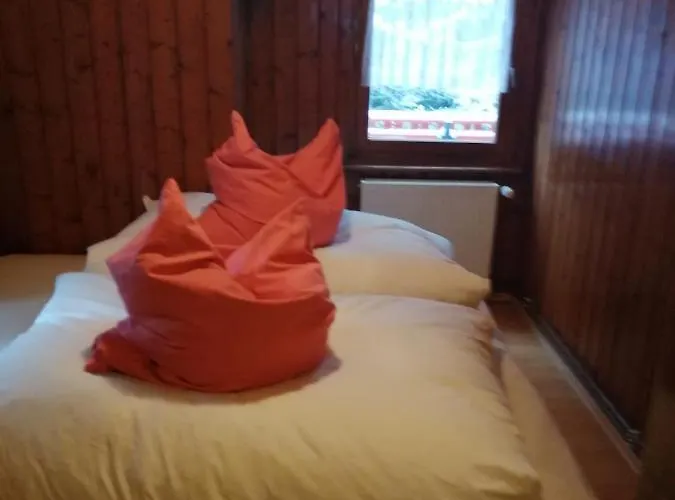 Waldhaus, Ski- Und Wanderhuette *