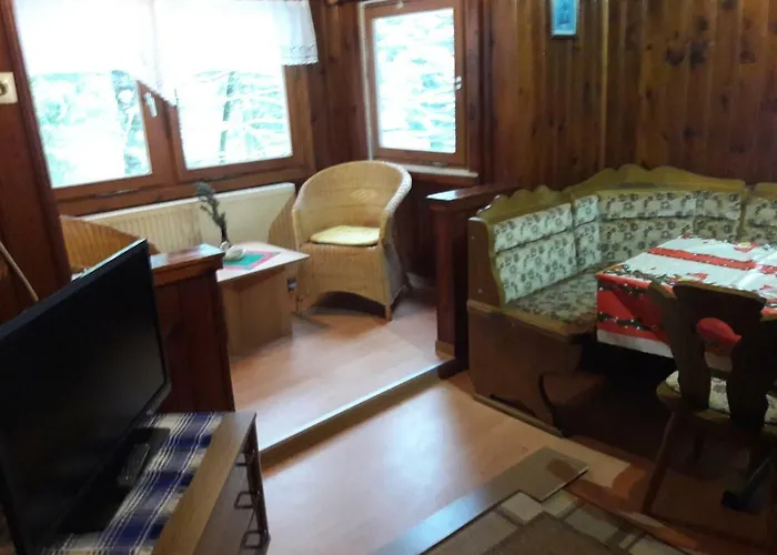 Waldhaus, Ski- Und Wanderhuette